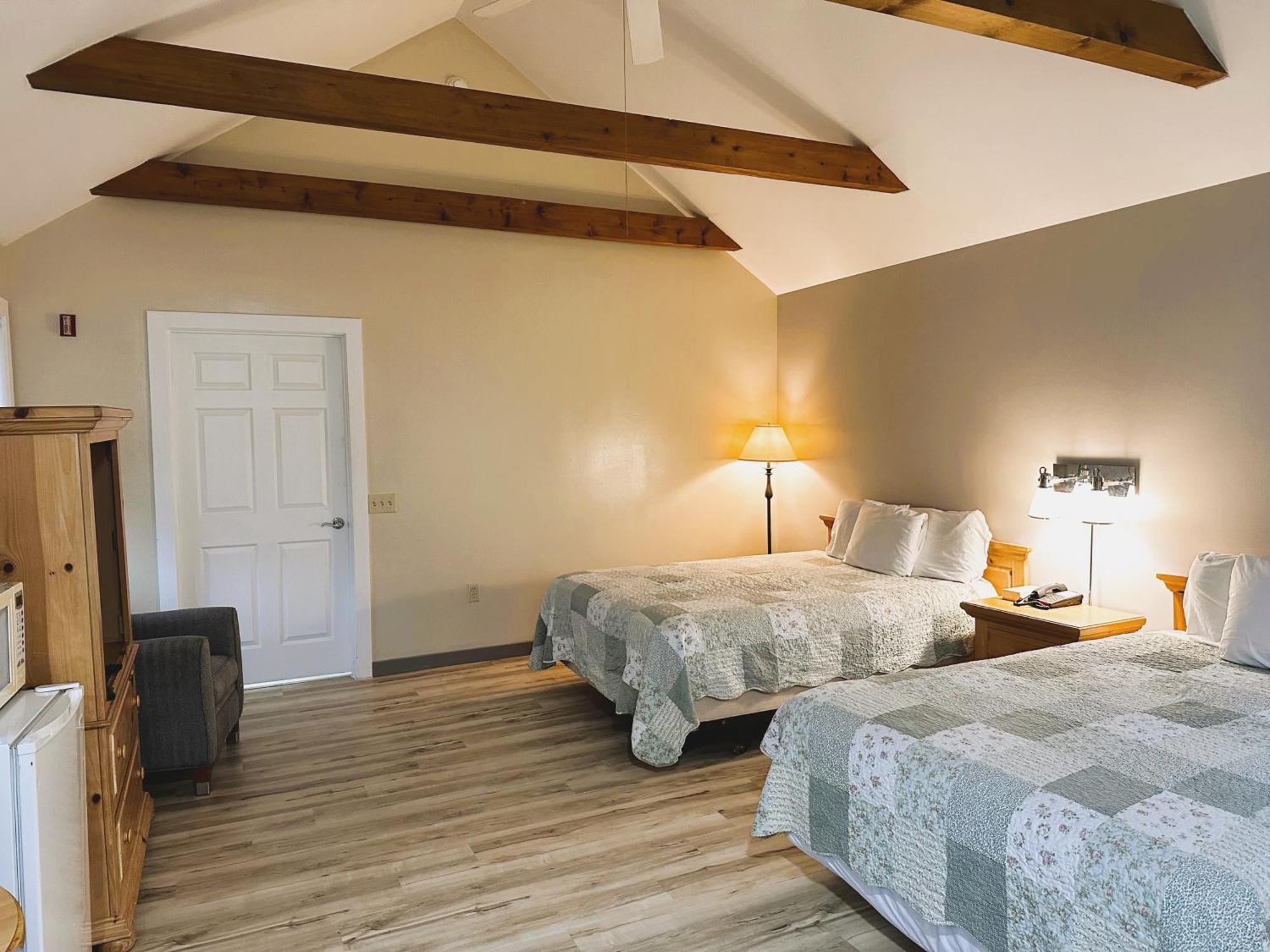 Spruce Lane Lodge&Cottages Smoketown  Esterno foto