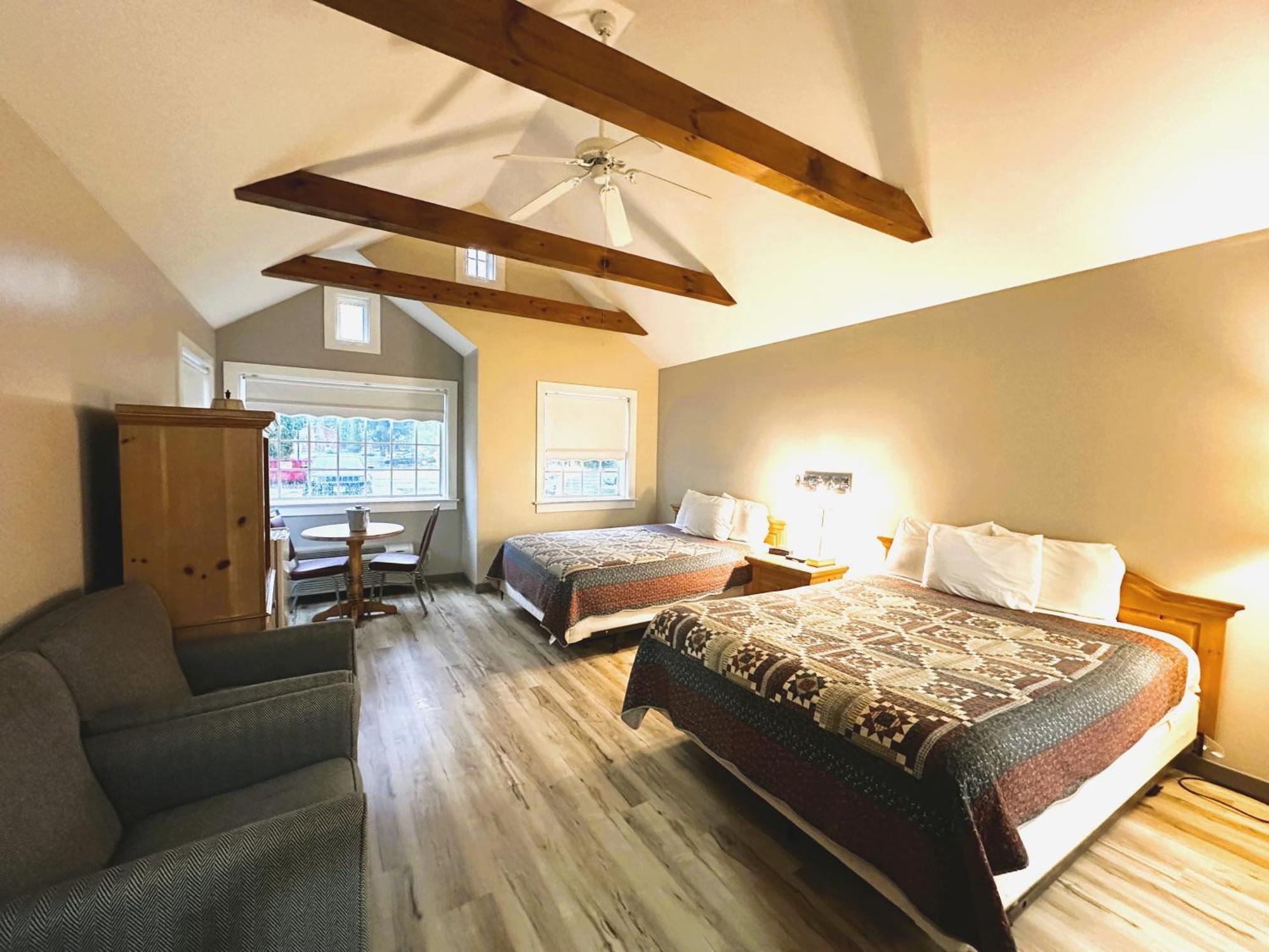 Spruce Lane Lodge&Cottages Smoketown  Esterno foto