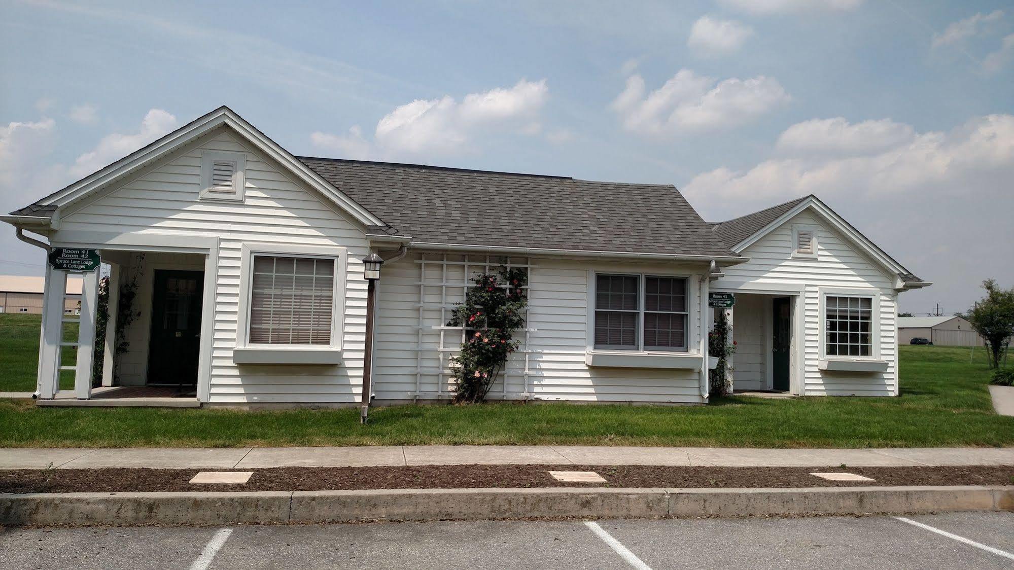 Spruce Lane Lodge&Cottages Smoketown  Esterno foto