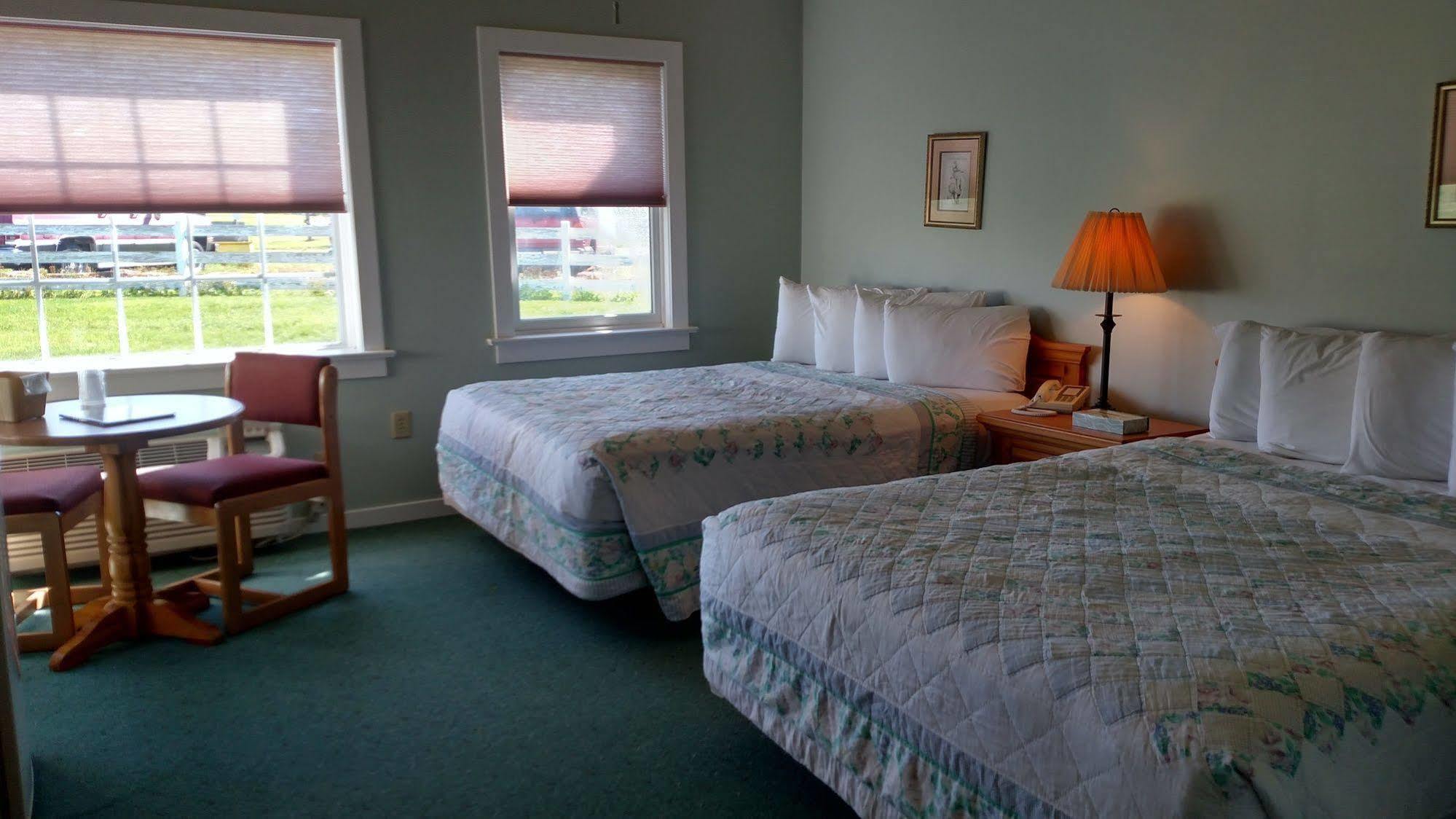 Spruce Lane Lodge&Cottages Smoketown  Esterno foto