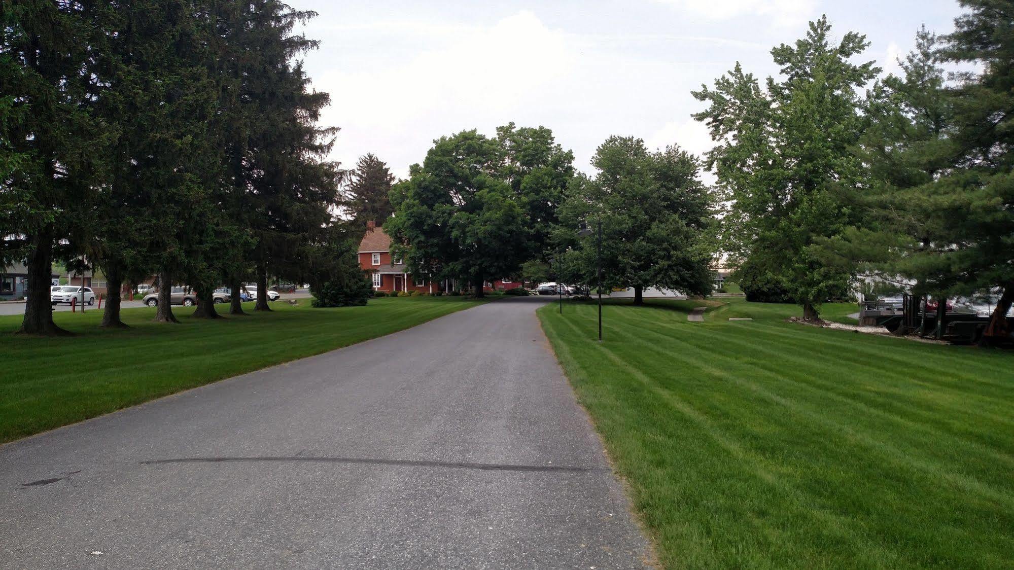 Spruce Lane Lodge&Cottages Smoketown  Esterno foto