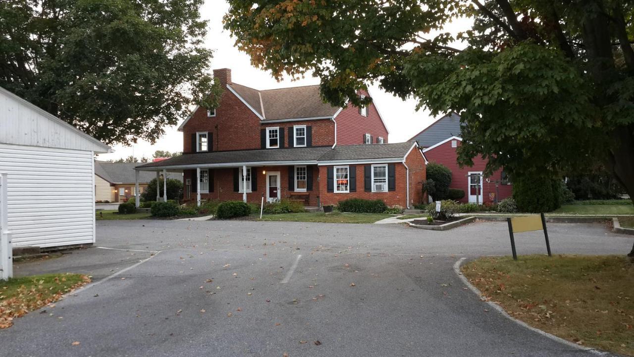 Spruce Lane Lodge&Cottages Smoketown  Esterno foto