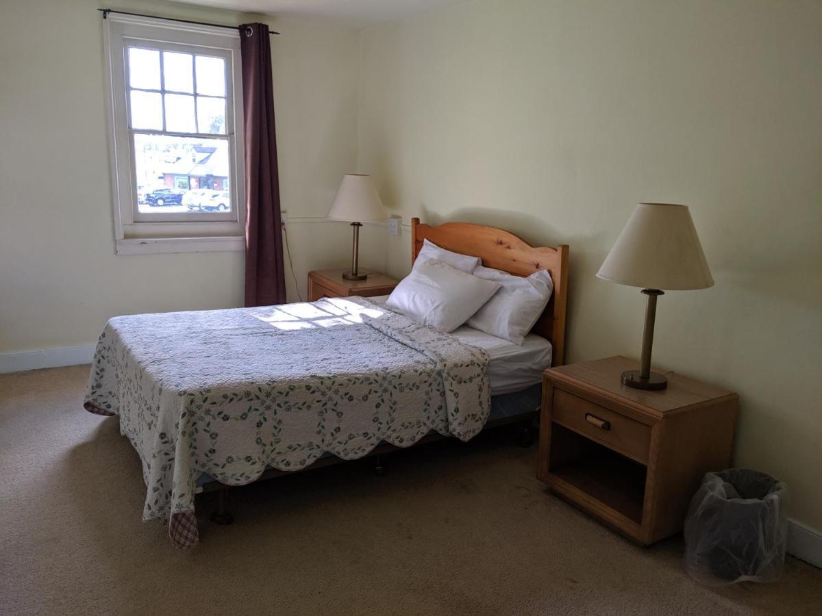 Spruce Lane Lodge&Cottages Smoketown  Esterno foto