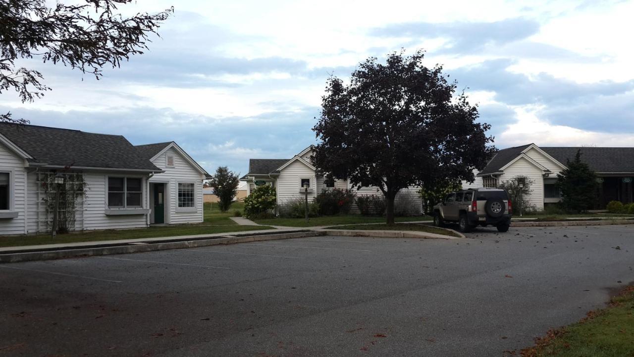 Spruce Lane Lodge&Cottages Smoketown  Esterno foto