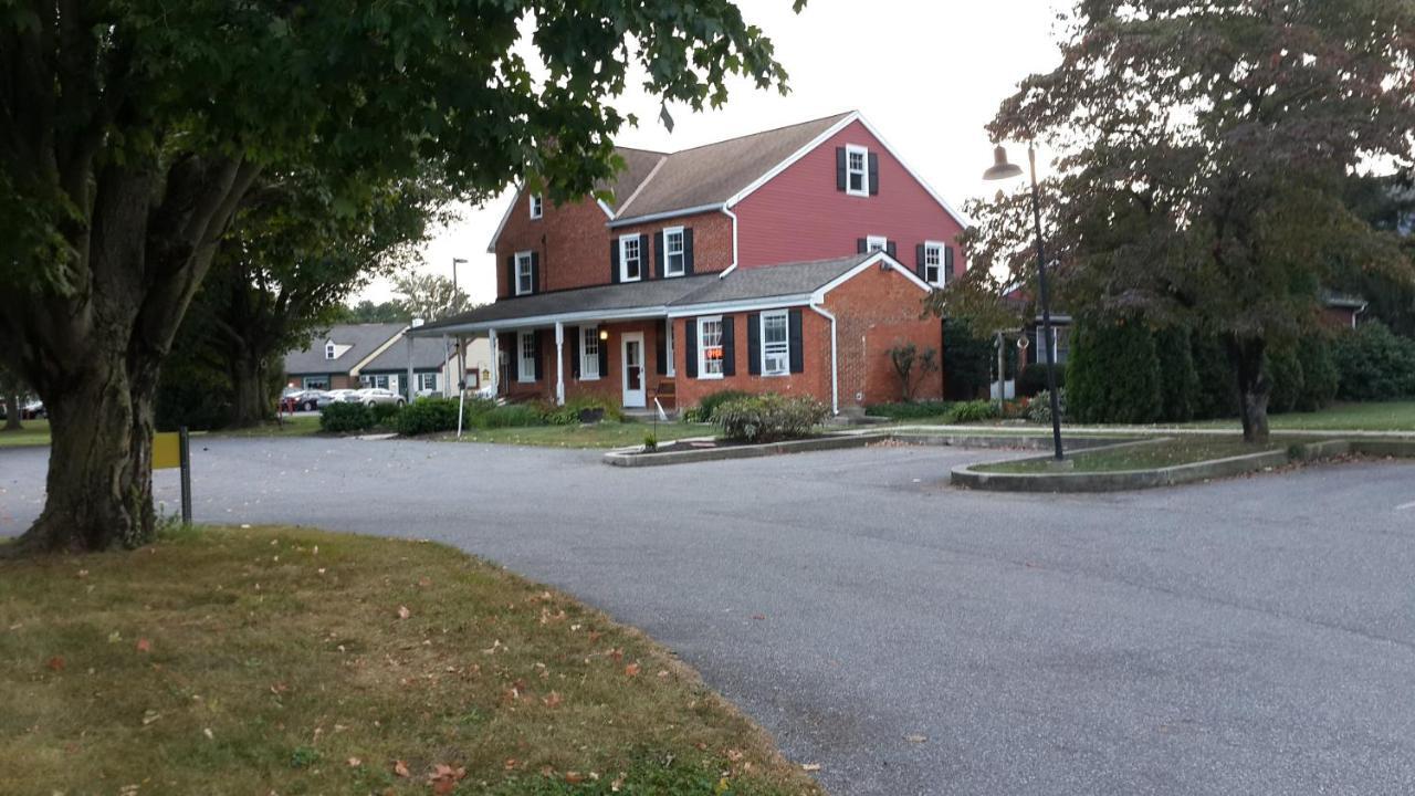 Spruce Lane Lodge&Cottages Smoketown  Esterno foto